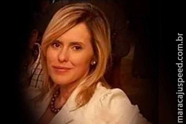 Advogada vira ré por injúria racial após usar emoji de banana para responder colega negra