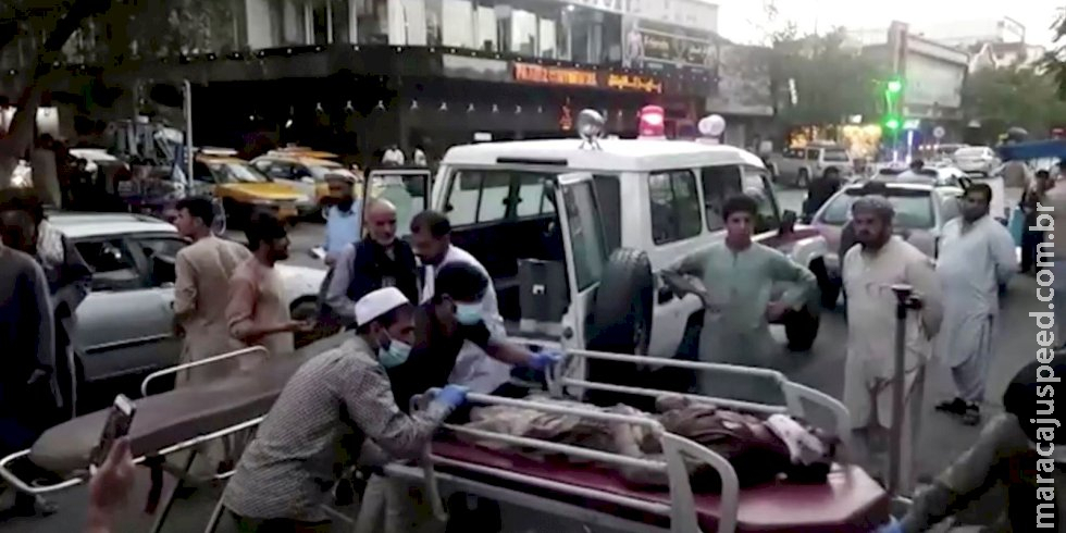 Afeganistão: novo balanço indica pelo menos 95 mortos em explosões Afeganistão: novo balanço indica pelo menos 95 mortos em explosões