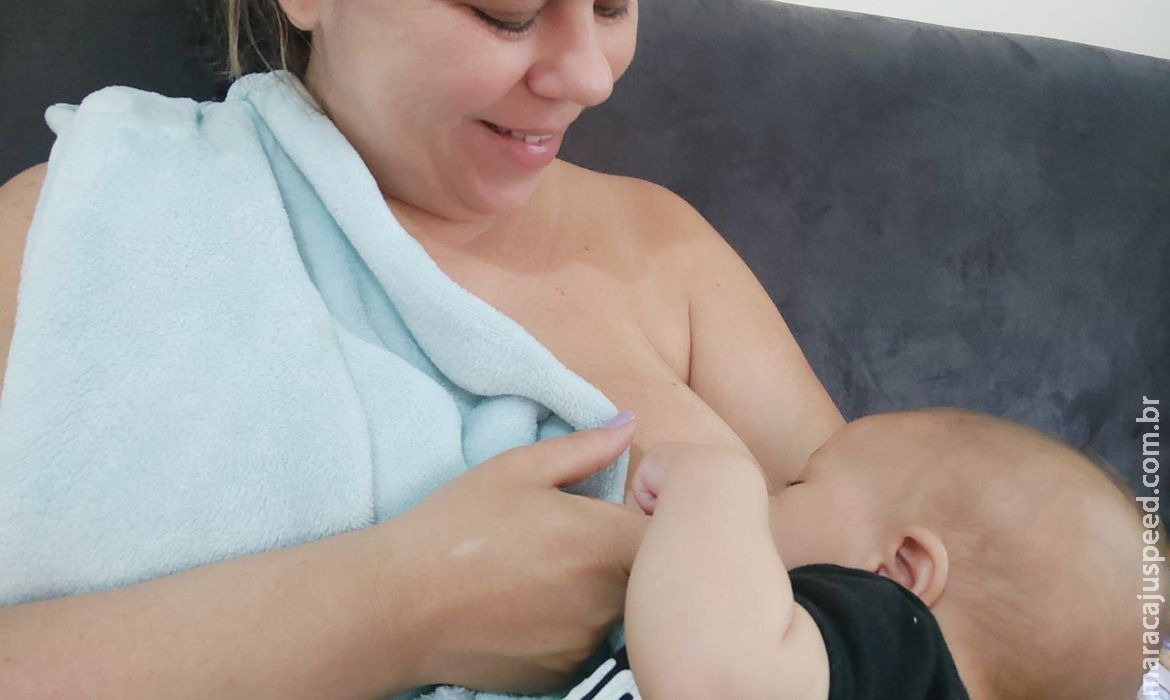 Amamentação ajuda a prevenir câncer de mama e outras doença Amamentação ajuda a prevenir câncer de mama e outras doença