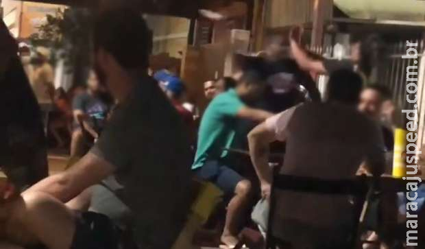 Após agredir mulher em bar, PM é afastado da corporação