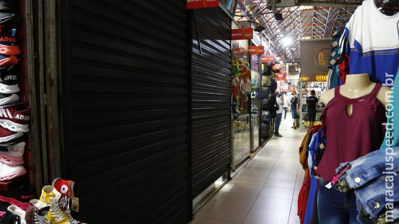 Após furtar camelódromo, rapaz se machuca na fuga e é preso em flagrante em Campo Grande