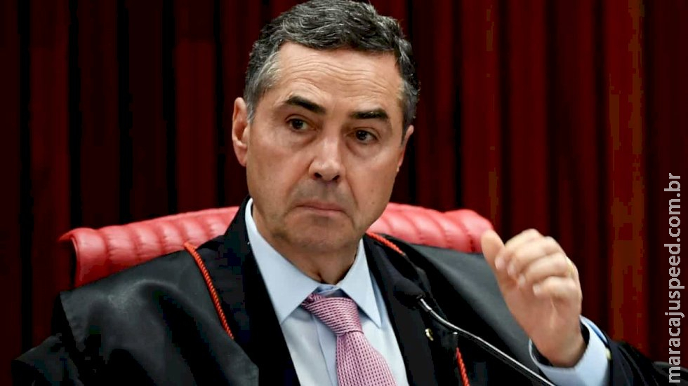 Barroso: Atravessamos uma turbulência. Mas o avião é seguro e vai pousar em 2022 Barroso: Atravessamos uma turbulência. Mas o avião é seguro e vai pousar em 2022