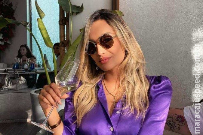 Blogueira é presa por tráfico internacional de cocaína no Aeroporto de Guarulhos Blogueira é presa por tráfico internacional de cocaína no Aeroporto de Guarulhos