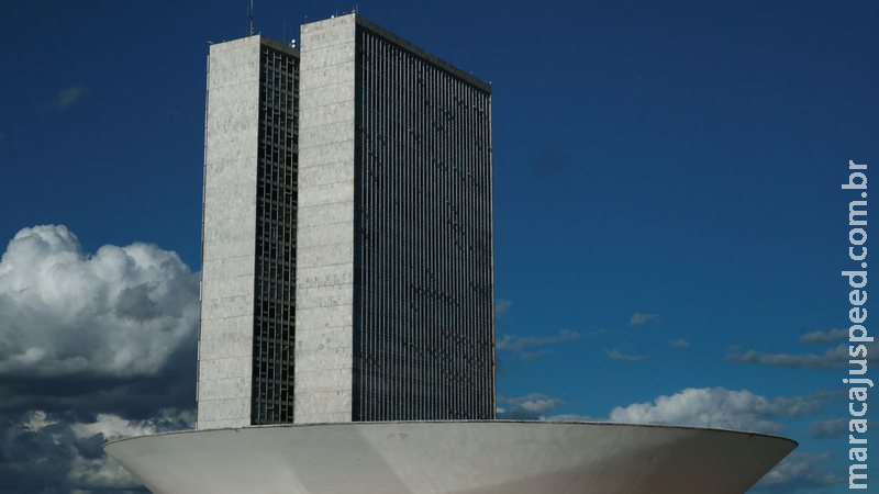 Câmara aprova dispensa de licitação para insumos contra covid-19 Câmara aprova dispensa de licitação para insumos contra covid-19