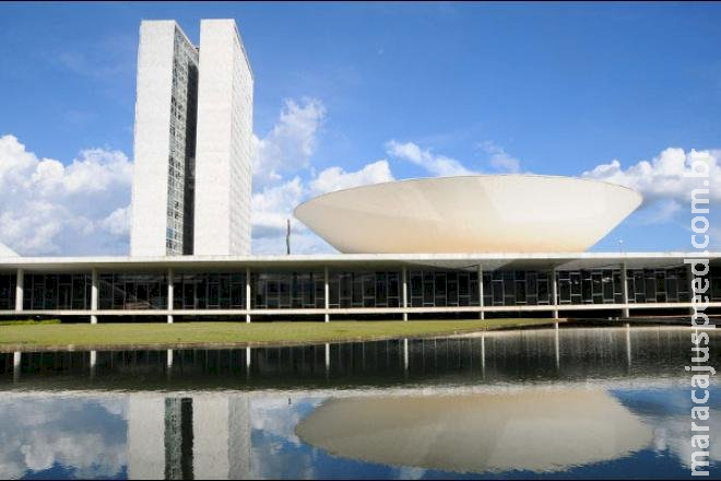 Câmara aprova em segundo turno volta das coligações, e texto vai ao Senado 