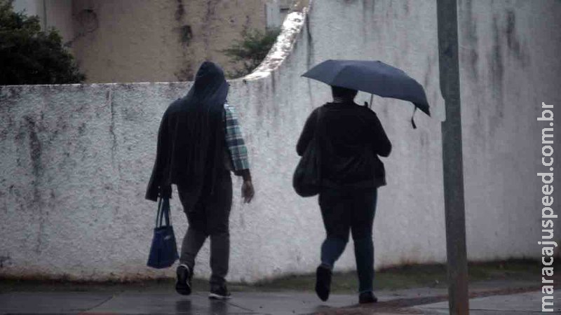 Cidades de MS registraram até 54 mm de chuva na madrugada deste sábado Cidades de MS registraram até 54 mm de chuva na madrugada deste sábado