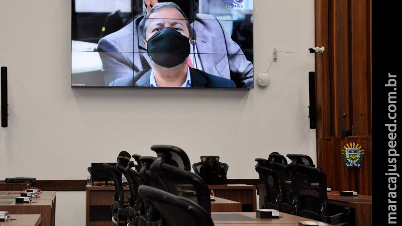 Deputado cobra do governo plano de reajuste e reposição salarial aos servidores públicos de MS Deputado cobra do governo plano de reajuste e reposição salarial aos servidores públicos de MS