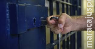 Destratados por agentes, advogados denunciam abusos em presídio 