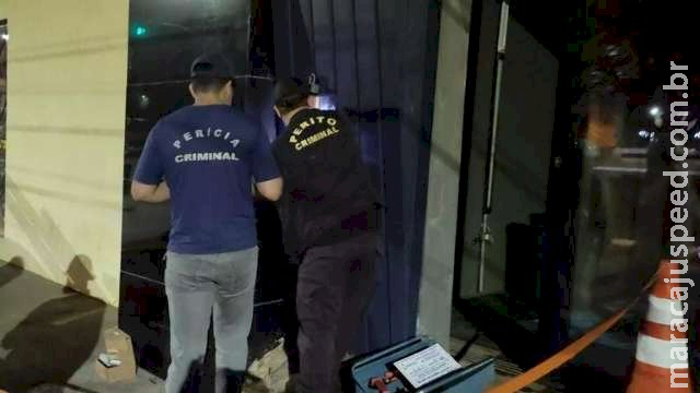 Dono de oficina é preso por fazer gato de energia, acionado por controle remoto 