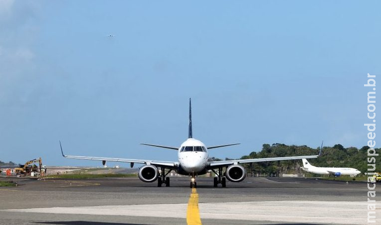 Empresas aéreas esperam retomar 100% dos voos domésticos até junho de 2022