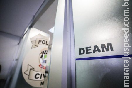 Funcionários de hotel chamam a PM após mulher levar surra de cinto de marido 