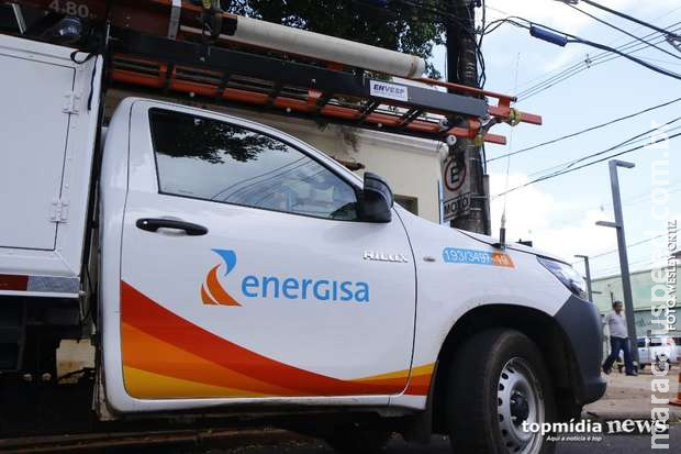 Governador Reinaldo sanciona lei e zera impacto da bandeira vermelha na conta de luz Governador Reinaldo sanciona lei e zera impacto da bandeira vermelha na conta de luz