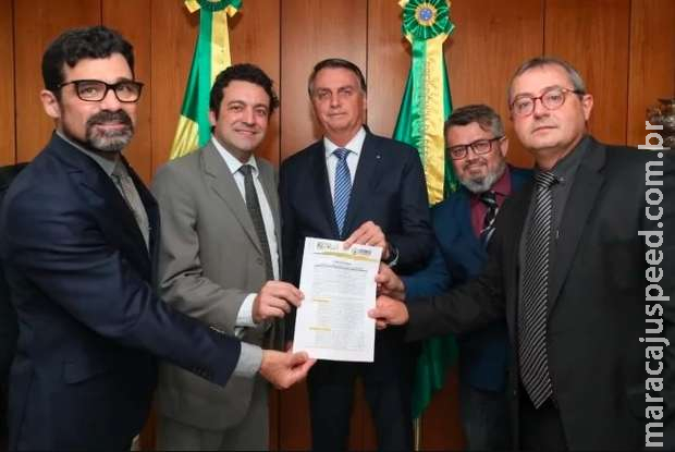 Harfouche se encontra com Bolsonaro e manda 