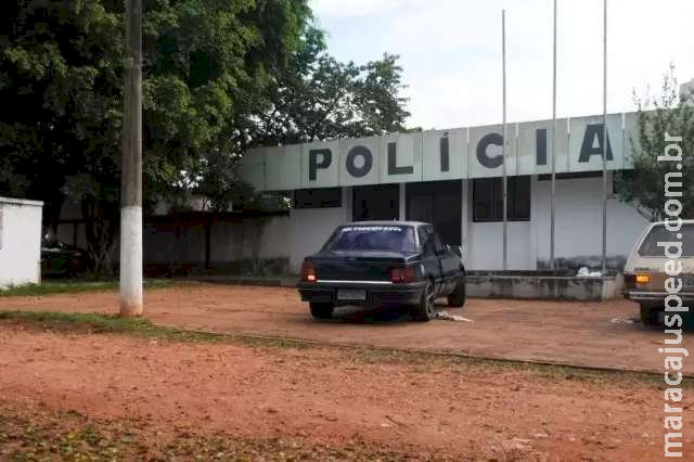 Homem é preso mutilando filhotes de cães e diz que violência era simpatia 