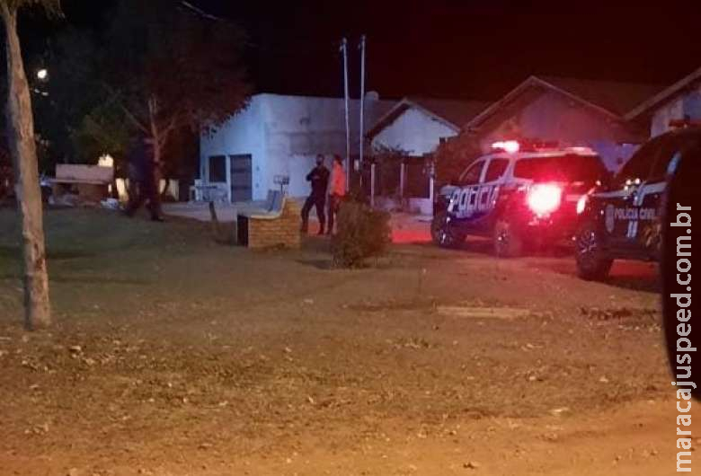 Jovem é executado em praça onde tocava violão para namorada