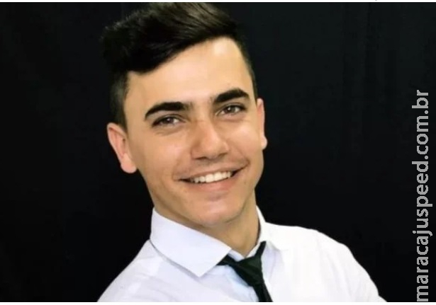 Jovem morre após entrar em buraco de cachoeira para fazer selfie