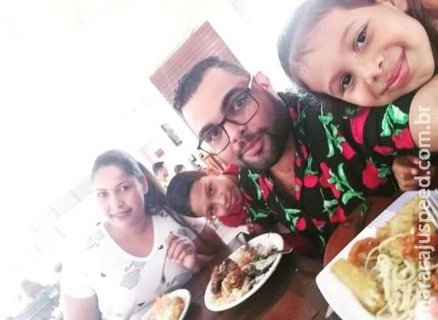 Mário perdeu esposa para covid e agora busca ajuda para manter restaurante e filhos