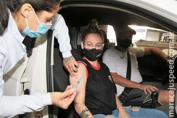 Ministro da Saúde diz que mais de 70% dos adultos receberam 1ª dose da vacina