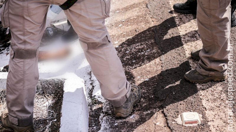 Mulher carbonizada na BR-262 é identificada por digitais e pode ter morrido com o marido 