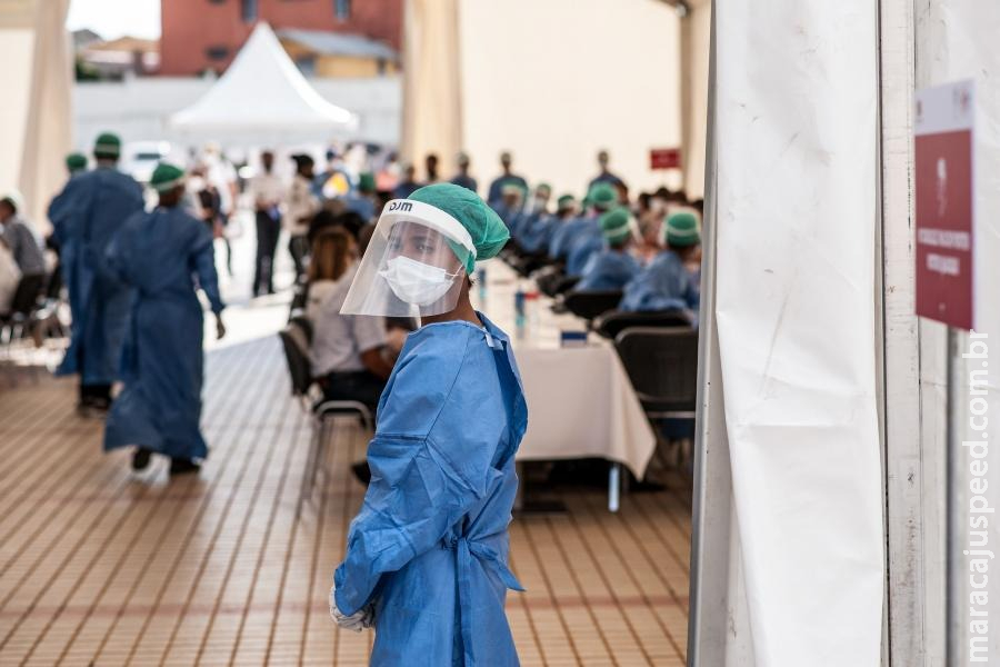 OMS: Casos de COVID-19 no mundo aumentam pela quarta semana consecutiva OMS: Casos de COVID-19 no mundo aumentam pela quarta semana consecutiva