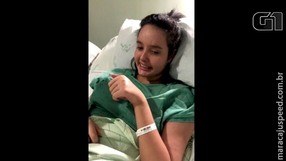 Pai comemora alta da filha de 13 anos que perdeu parte dos movimentos após se engasgar com pedaço de carne: ‘Milagre’ 