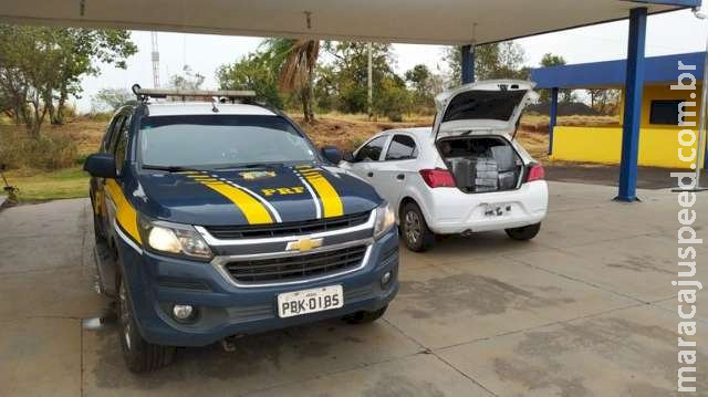 Para impedir fuga de traficantes, policial atira 5 vezes em pneus de veículo 