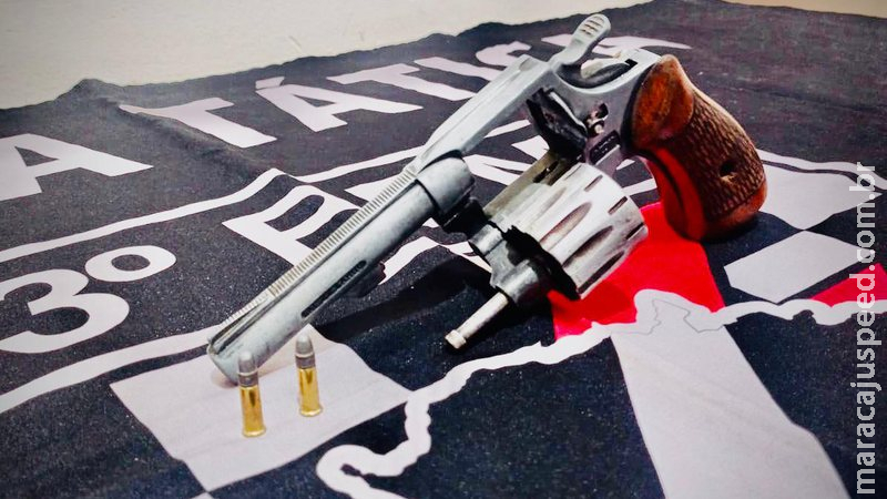 Polícia Militar de Dourados prende dois por furto e porte ilegal de arma