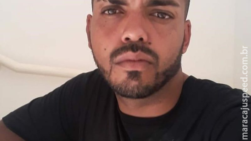 Populares encontram homem degolado em calçada de cidade de MS