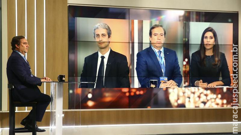Presidente da Caixa diz que banco vai lançar programa de microcrédito Presidente da Caixa diz que banco vai lançar programa de microcrédito