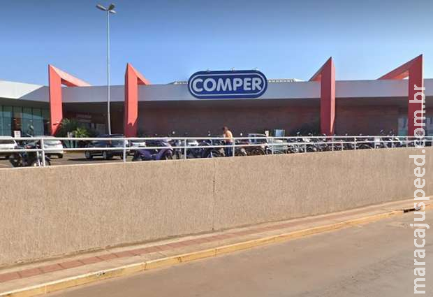 Rapaz briga com colega acaba ameaçado de morte em supermercado no São Francisco