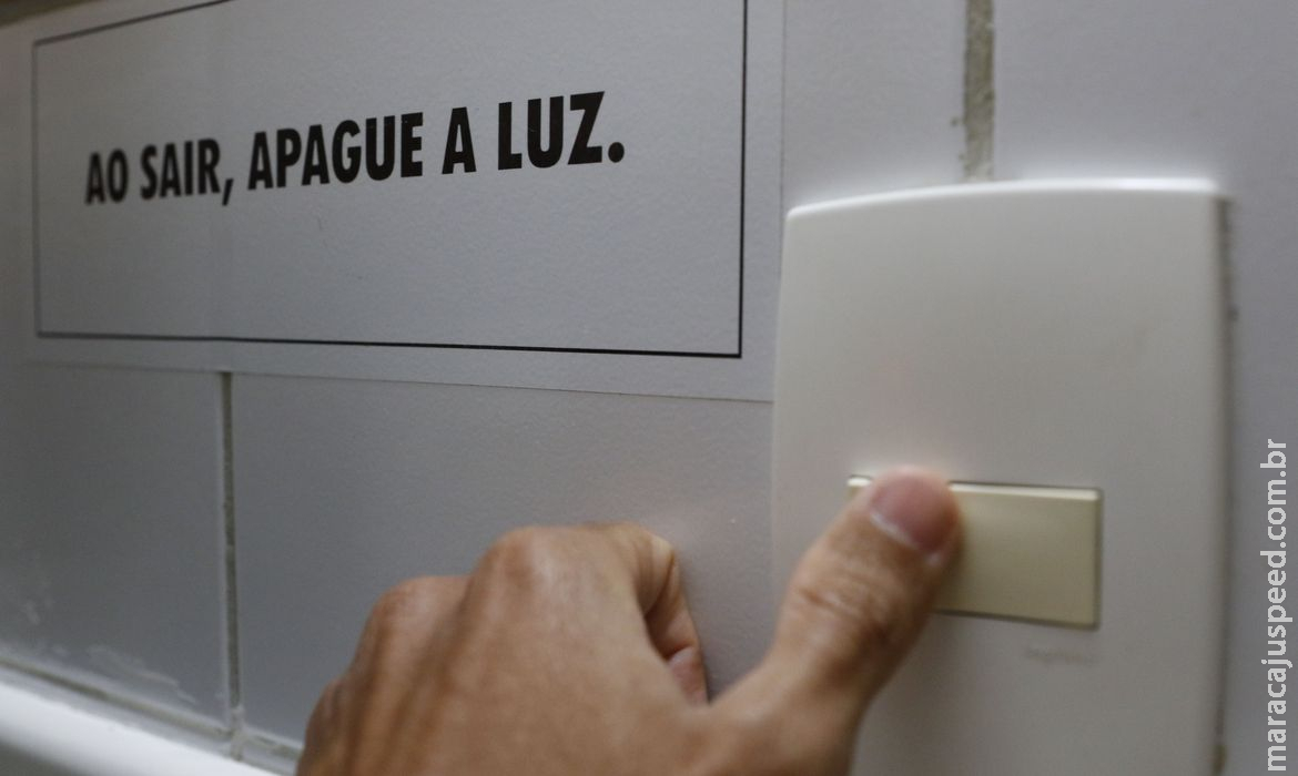 Setor elétrico lança campanha contra o desperdício de energia
