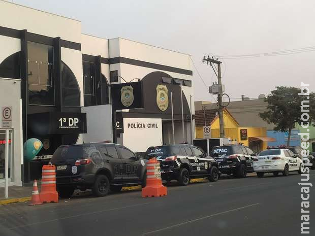 Usuário surra padrasto para roubar celular e vai preso após denúncia