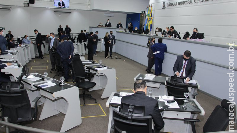 Vereadores voltam do recesso na 3ª com sessão presencial e votação de medidas que 