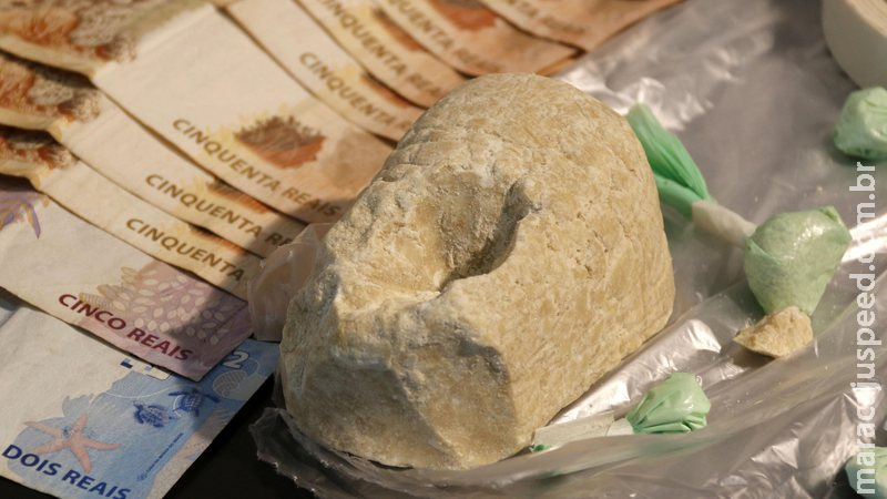 Vovô do tráfico: homem é preso após denúncias da venda de crack e maconha