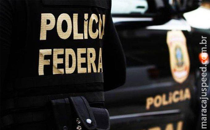 Agentes defendem delegado afastado e veem tentativa de Agentes defendem delegado afastado e veem tentativa de