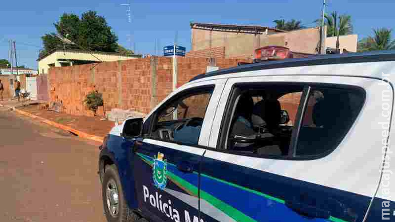 Bêbado, homem bate na esposa por não preparar o jantar e é preso em MS Bêbado, homem bate na esposa por não preparar o jantar e é preso em MS