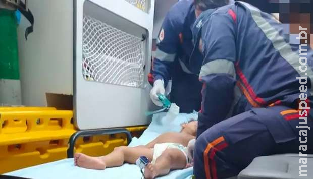 Bebê engasgada e Bebê engasgada e