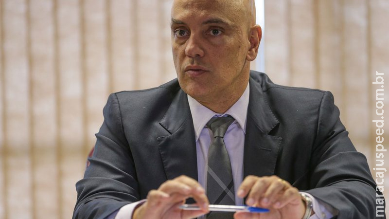 Bolsonaro desafia STF e diz que não cumprirá decisões de Alexandre Bolsonaro desafia STF e diz que não cumprirá decisões de Alexandre
