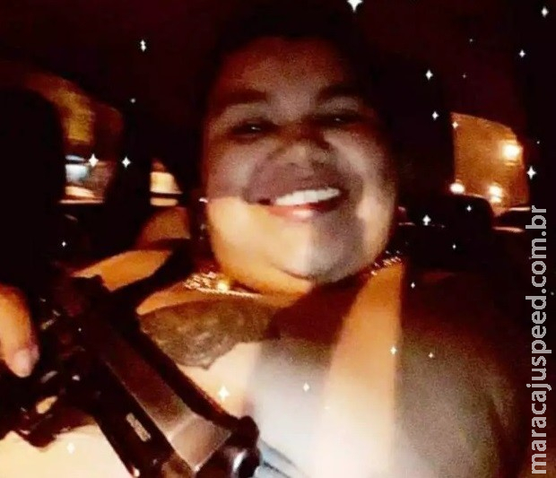 Caçada por grupo de “justiceiros”, “Mariposa Traicionera” jura que é inocente Caçada por grupo de “justiceiros”, “Mariposa Traicionera” jura que é inocente