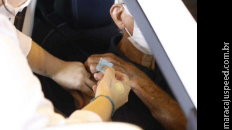Campo Grande reforça vacina em idosos a partir de 75 anos e aplica 2ª dose nesta quarta Campo Grande reforça vacina em idosos a partir de 75 anos e aplica 2ª dose nesta quarta