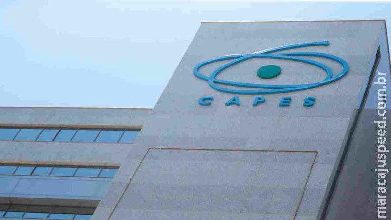 Capes lança edital para projetos sobre impactos da pandemia Capes lança edital para projetos sobre impactos da pandemia