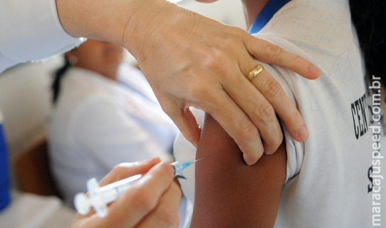 Comissão aprova proposta que cria programa de vacinação nas escolas Comissão aprova proposta que cria programa de vacinação nas escolas