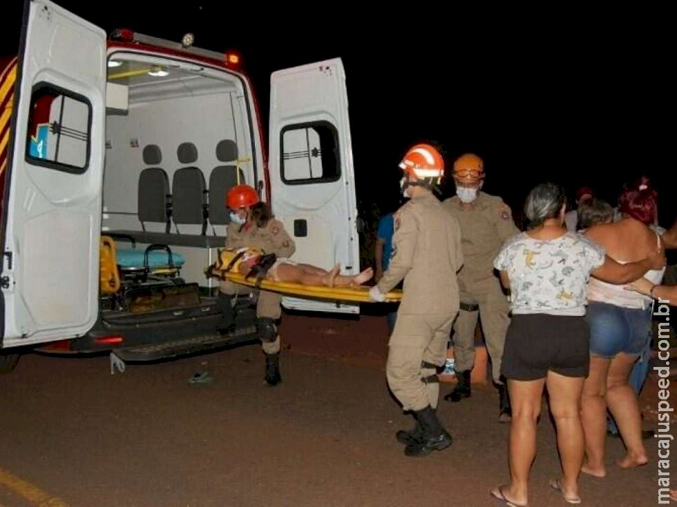 Criança de 5 anos morre após pais pararem para ajudar motorista em rodovia em Ivinhema Criança de 5 anos morre após pais pararem para ajudar motorista em rodovia em Ivinhema