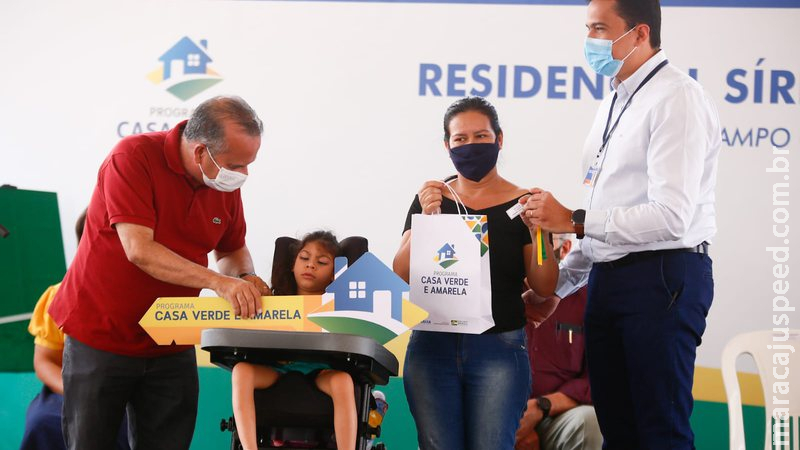 Dois anos após sorteio, moradores recebem as chaves do Residencial Sírio Libanês Dois anos após sorteio, moradores recebem as chaves do Residencial Sírio Libanês