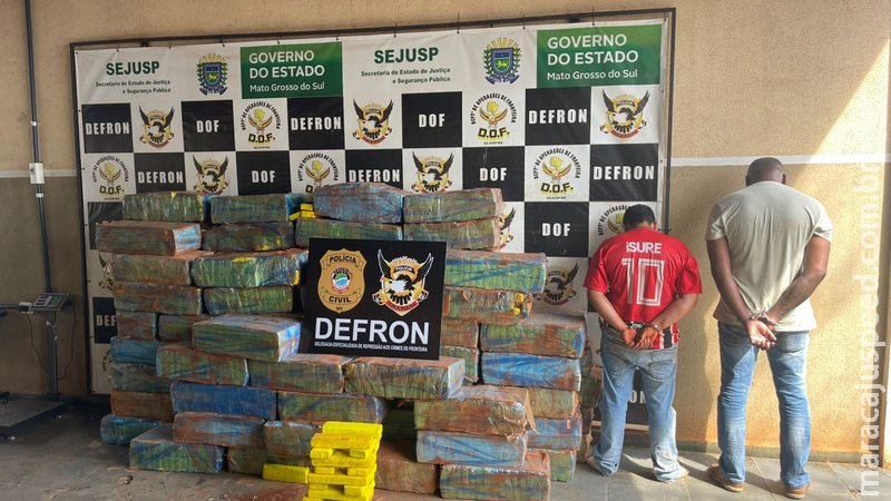 Dupla é presa com carregamento de drogas que seria levada para o RJ Dupla é presa com carregamento de drogas que seria levada para o RJ