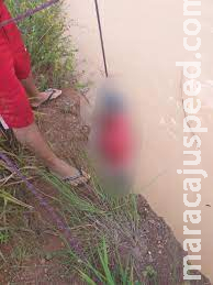 Durante banho de rio com a família, adolescente morre afogado Durante banho de rio com a família, adolescente morre afogado