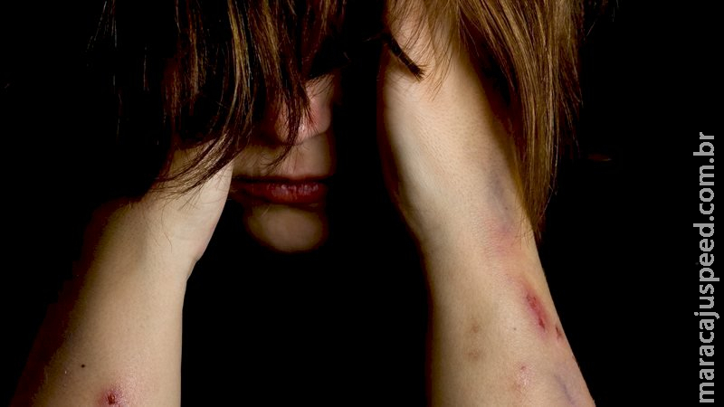 Durante reforma de casa, mulher é estuprada por pedreiro em MS 