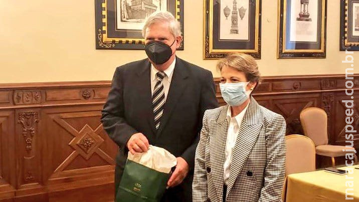 Em reunião na Itália, ministra Tereza Cristina se encontra com secretário da Agricultura dos EUA Em reunião na Itália, ministra Tereza Cristina se encontra com secretário da Agricultura dos EUA