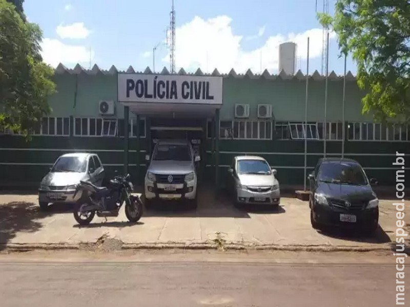 Encapuzados invadem empresa e fogem levando caminhonete, joias e dinheiro