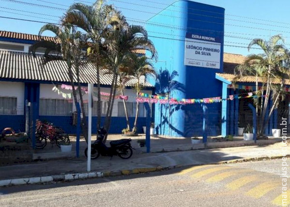 Escola registra 13 casos de Covid-19 e aulas são suspensas Escola registra 13 casos de Covid-19 e aulas são suspensas